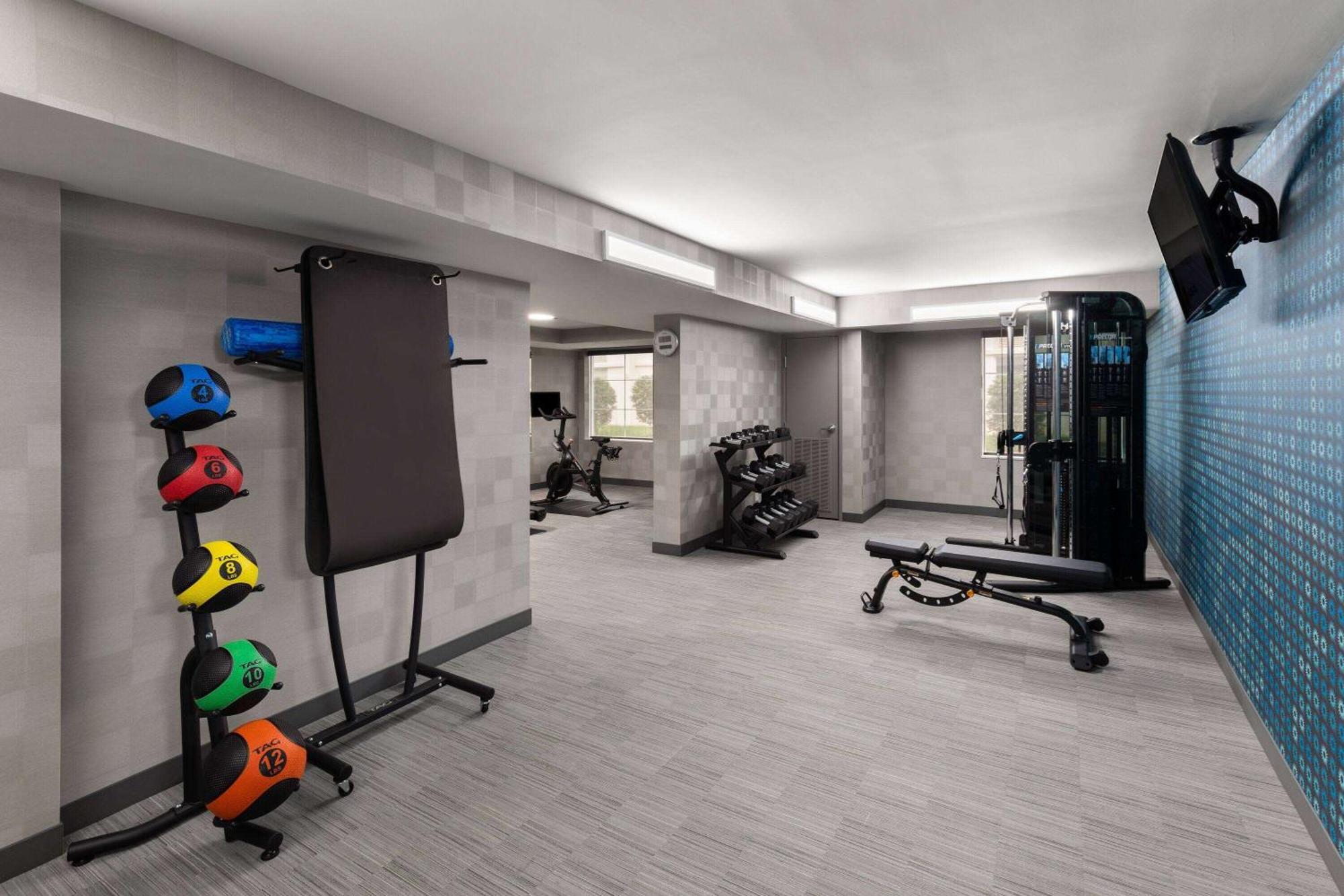 La Quinta By Wyndham Knoxville Central Papermill Bagian luar foto