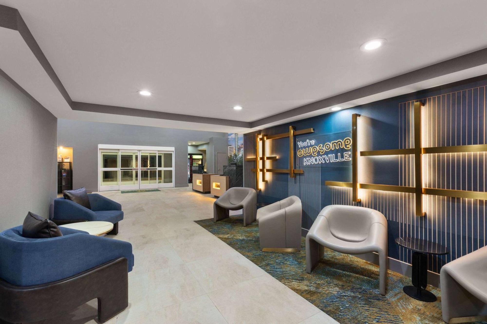 La Quinta By Wyndham Knoxville Central Papermill Bagian luar foto