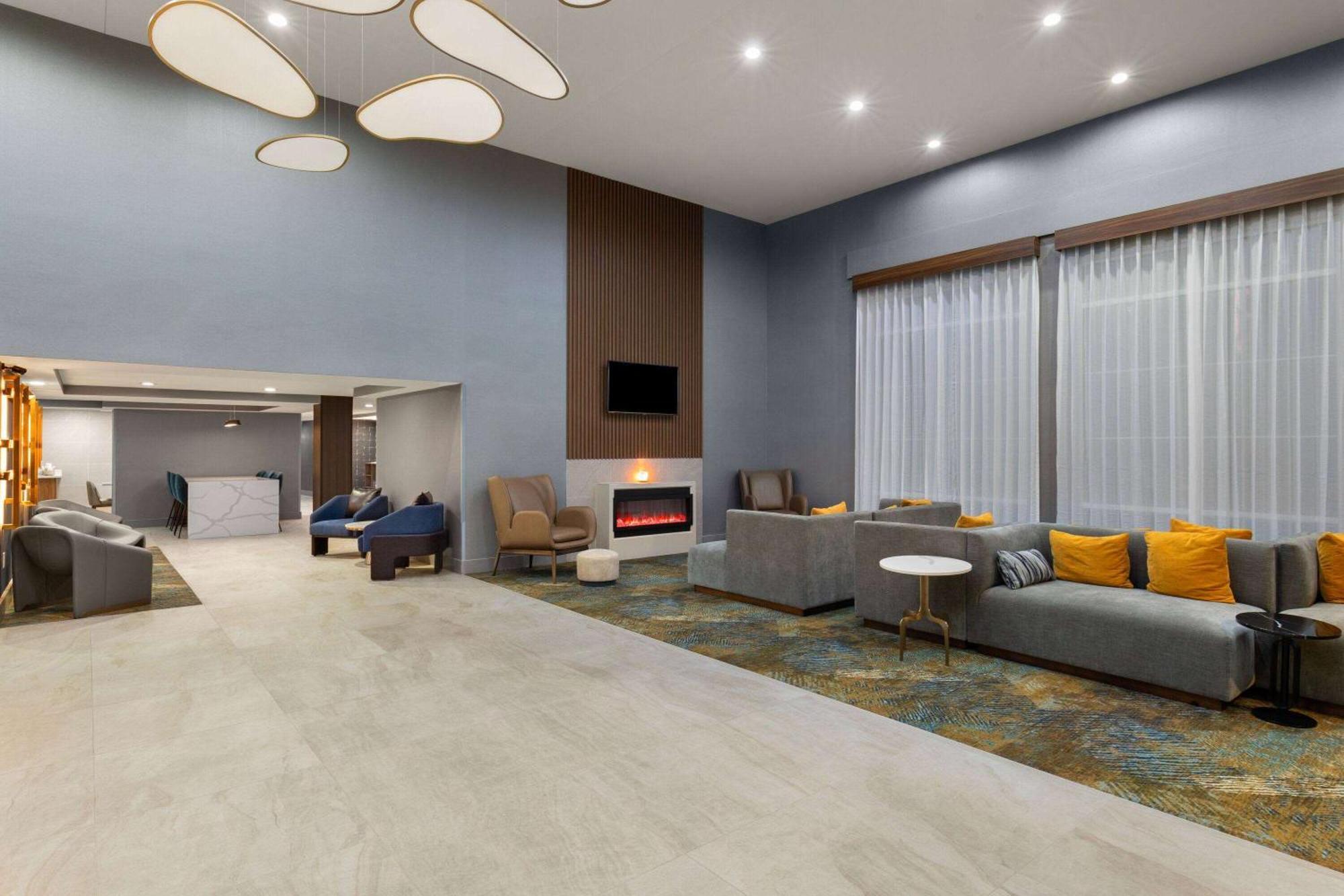 La Quinta By Wyndham Knoxville Central Papermill Bagian luar foto