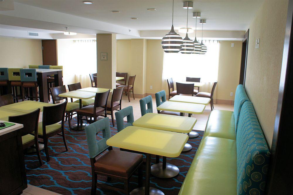 La Quinta By Wyndham Knoxville Central Papermill Bagian luar foto
